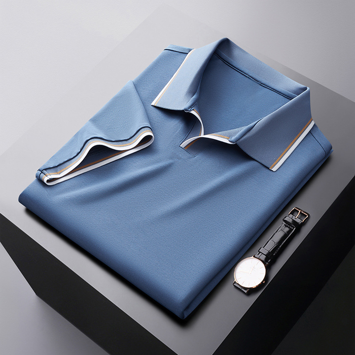 Luxuriöses Poloshirt für Herren mit atmungsaktivem Material und elegantem Design für den Sommer.