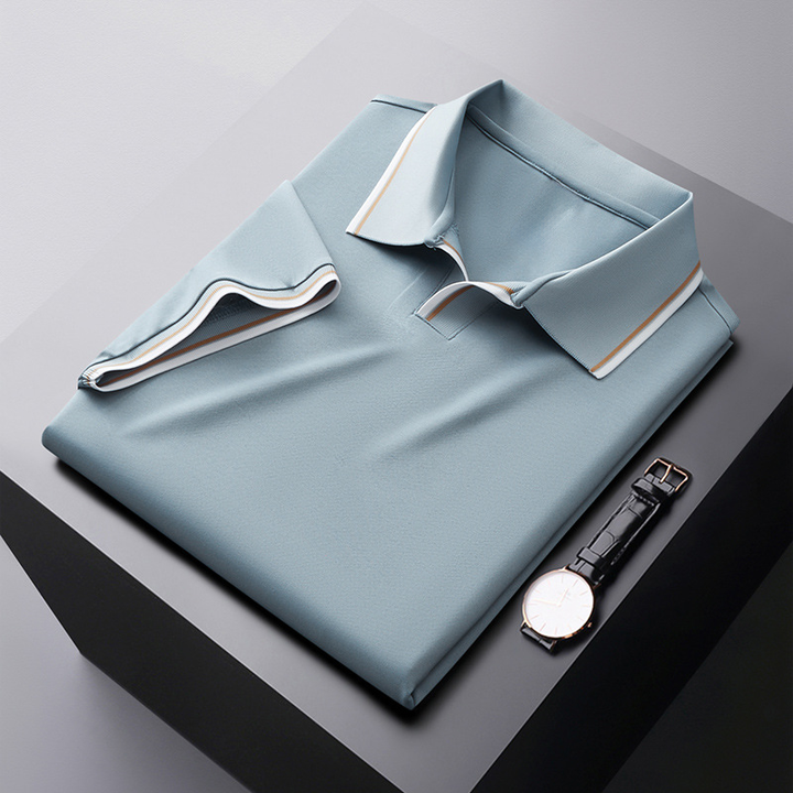 Luxuriöses Poloshirt für Herren mit atmungsaktivem Material und elegantem Design für den Sommer.