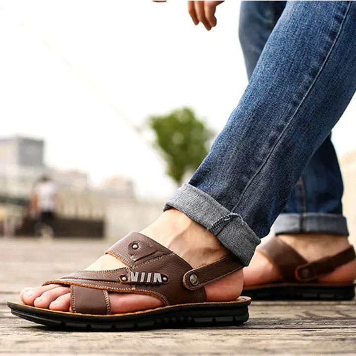 Stilvolle und bequeme Sommersandalen für Frauen mit ergonomischer Sohle für optimalen Halt.