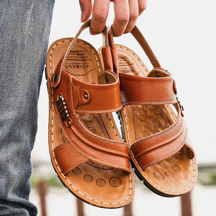 Stilvolle und bequeme Sommersandalen für Frauen mit ergonomischer Sohle für optimalen Halt.