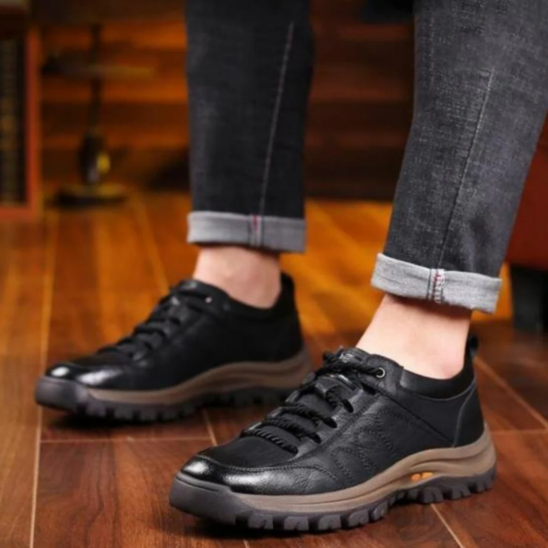 Outdoor-Schnürschuhe für Herren mit rutschfester Sohle und atmungsaktivem Design für maximalen Komfort im Freien