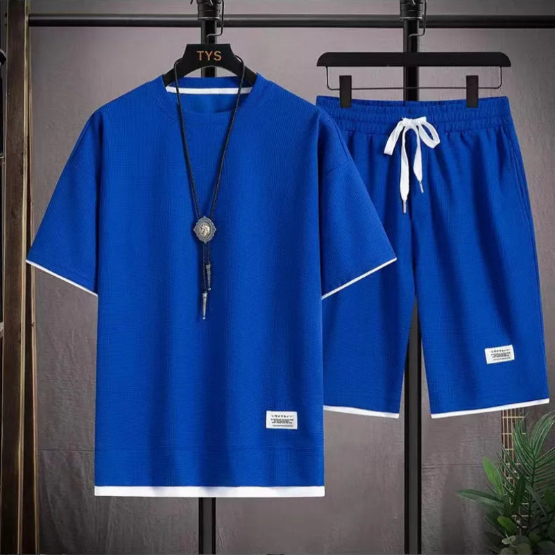 Stylisches Set für Outdoor-Aktivitäten, ideal für Wandern, Radfahren und mehr.