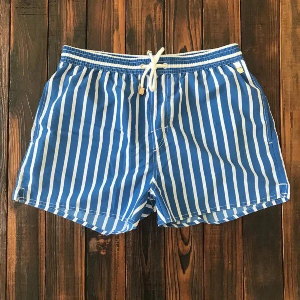 Premium Badeshorts für den Sommer mit schnelltrocknendem Material und bequemem Schnitt.