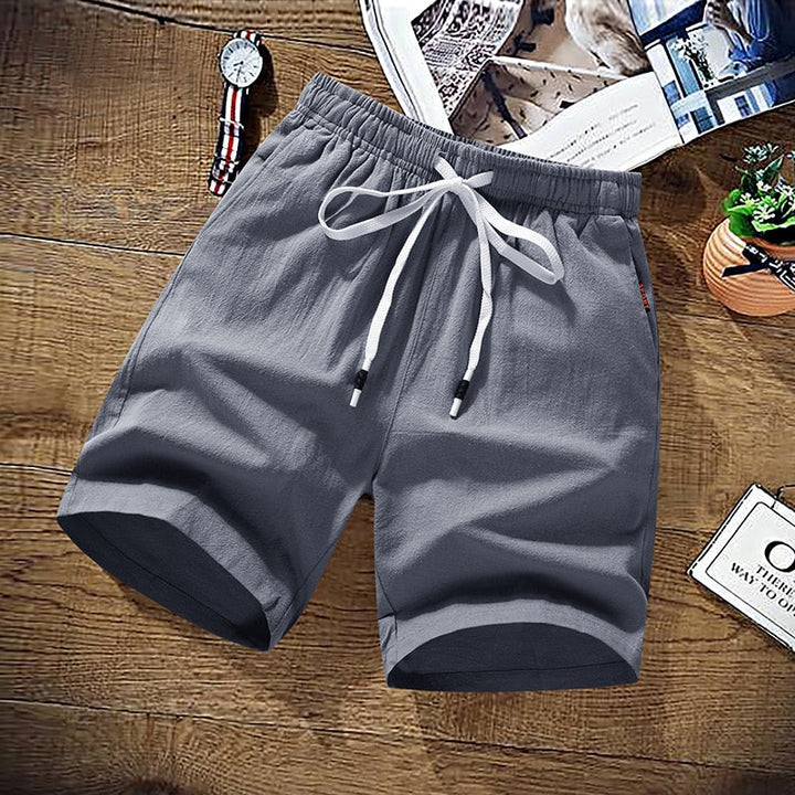 Stylische Premium-Strandshorts für Männer mit schnelltrocknendem Material und bequemer Passform.