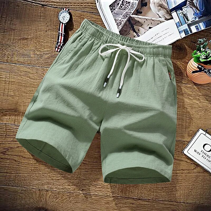 Stylische Premium-Strandshorts für Männer mit schnelltrocknendem Material und bequemer Passform.