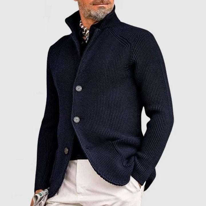 Premium-Strickjacke für Männer, ideal für elegante Outfits an kühlen Herbst- und Wintertagen.