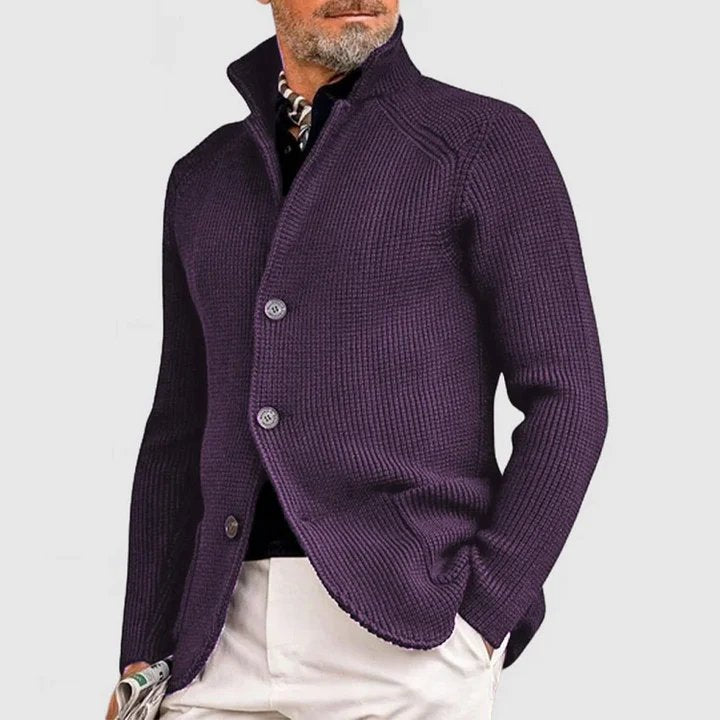 Premium-Strickjacke für Männer, ideal für elegante Outfits an kühlen Herbst- und Wintertagen.
