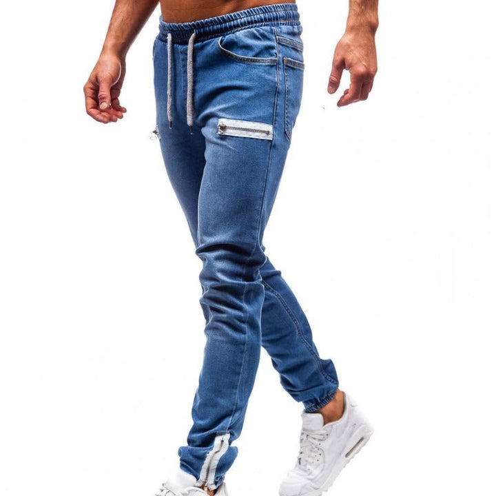 Leichte Relaxed Fit Denim-Hose für Männer – perfekt für den Sommer.