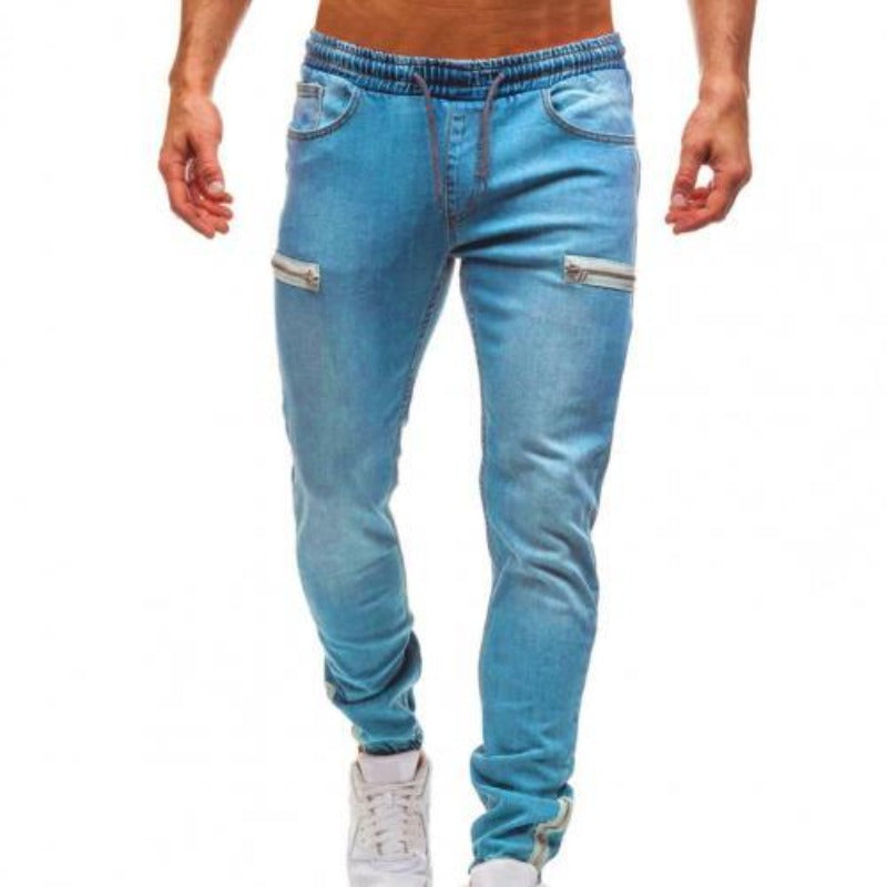 Leichte Relaxed Fit Denim-Hose für Männer – perfekt für den Sommer.