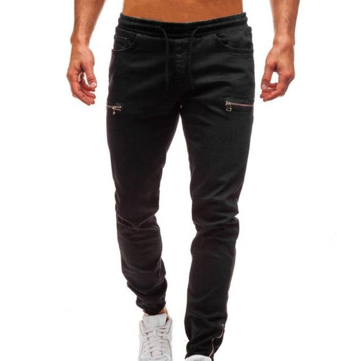 Leichte Relaxed Fit Denim-Hose für Männer – perfekt für den Sommer.