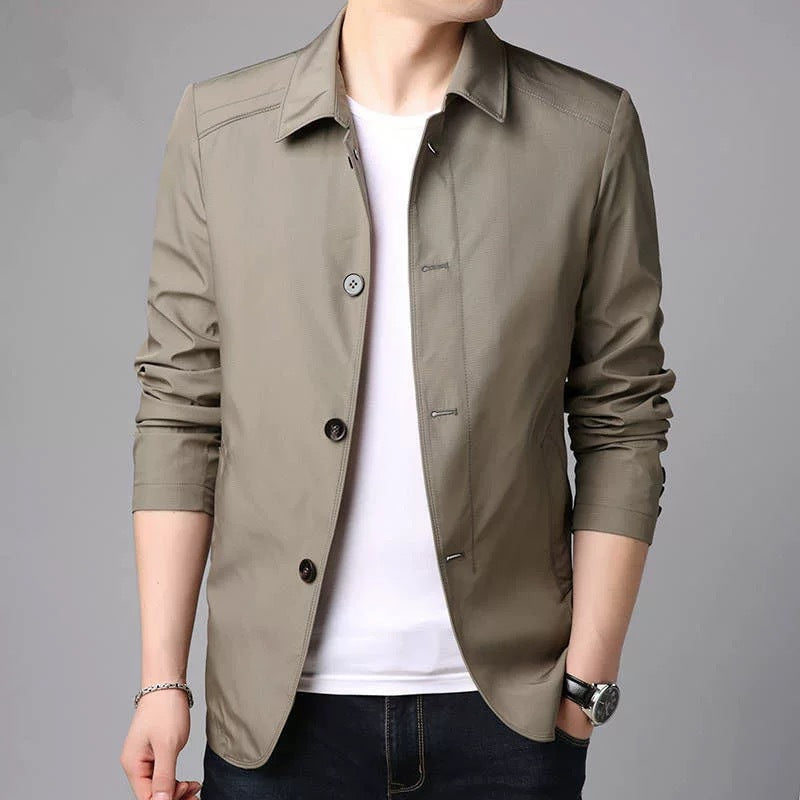 Schlichte Freizeitjacke mit modernem Umlegekragen für Männer, ideal für jeden Anlass