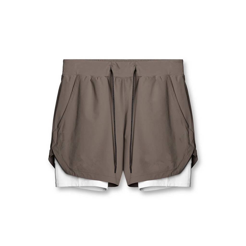 Sportliche Sommershorts für Männer – leicht, atmungsaktiv und ideal für warme Tage.