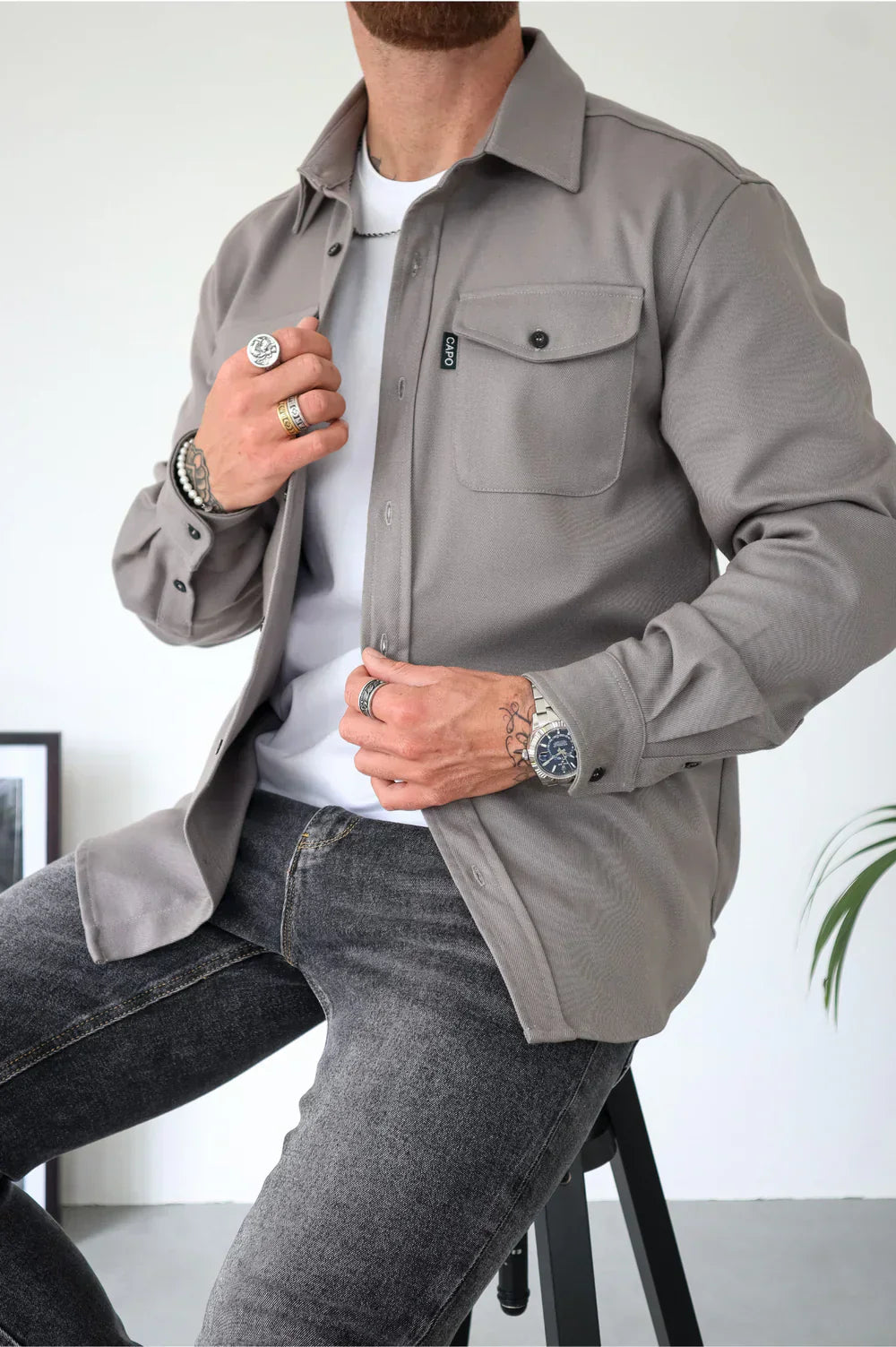 Stilvolle Herrenjacke in klassischem Design für jeden Anlass.