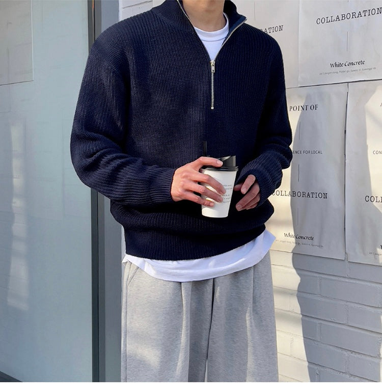 Eleganter Herrenpullover mit Reißverschlussdetail, warm und stilvoll für jede Gelegenheit