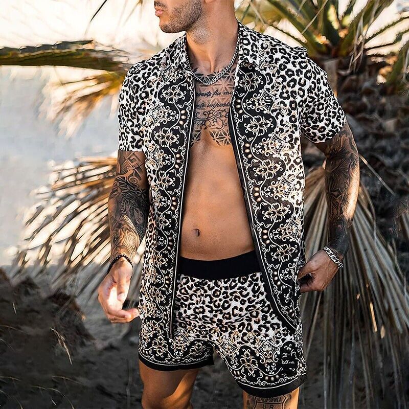 Trendiges Sommerset aus Hemd und Hose für einen entspannten Look an warmen Tagen