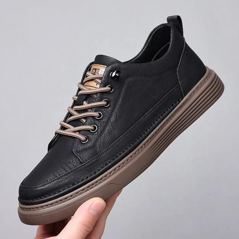 Stylische Herren-Sneakers mit rutschfester Sohle und modernem Design für Freizeit und Alltag









