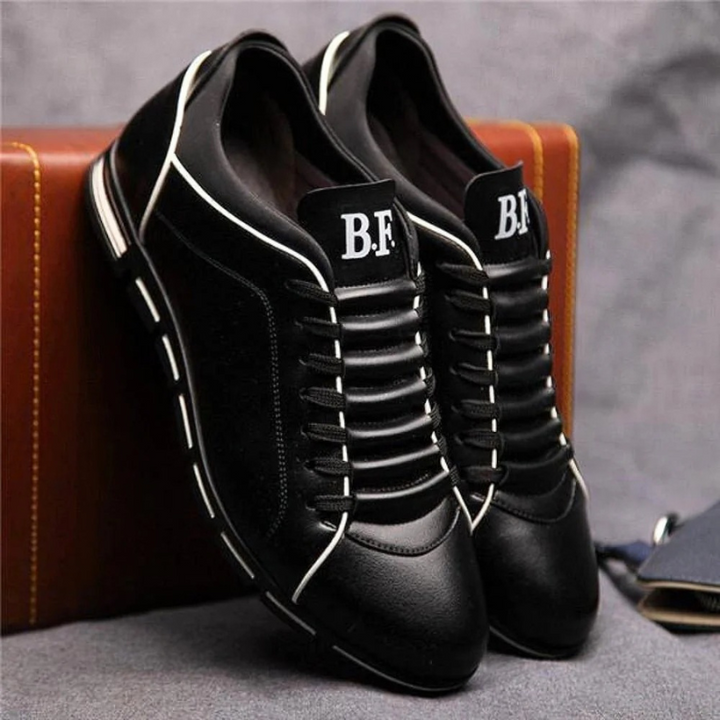 Stylische Wanderschuhe für Männer mit rutschfester Sohle und atmungsaktivem Innenfutter