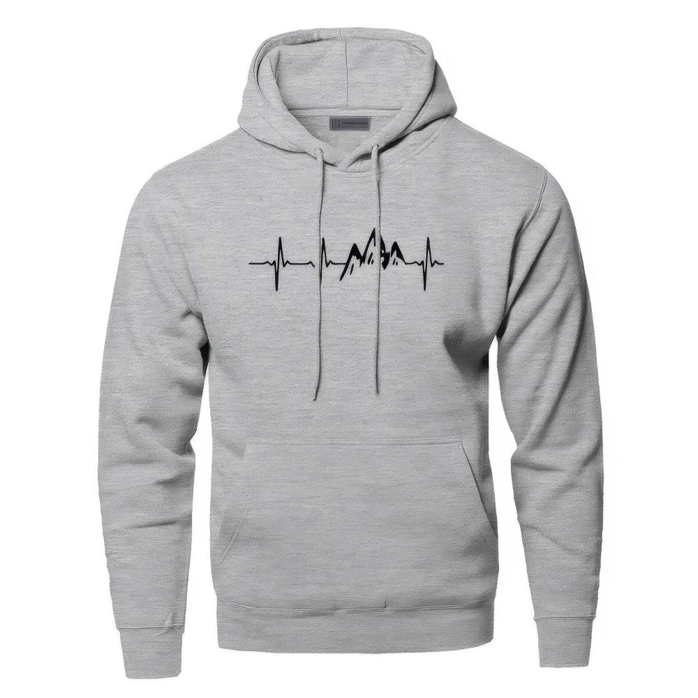 Stylischer Herren-Kapuzenpullover für Bergfreunde – komfortabel, warm und ideal für Herbst- und Winterabenteuer.
