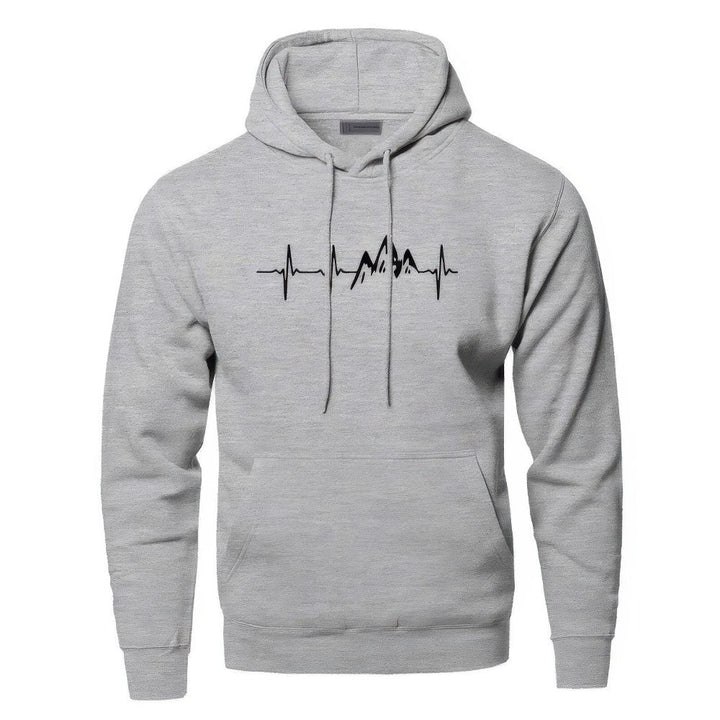Stylischer Herren-Kapuzenpullover für Bergfreunde – komfortabel, warm und ideal für Herbst- und Winterabenteuer.