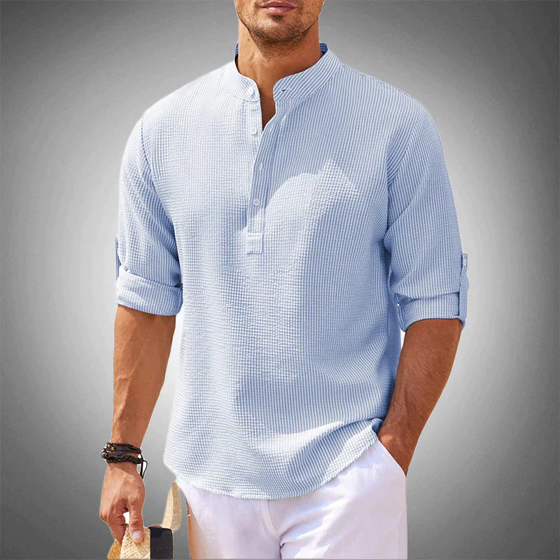 Stylisches Shirt für den Sommer – modernes Design und atmungsaktives Material für warme
