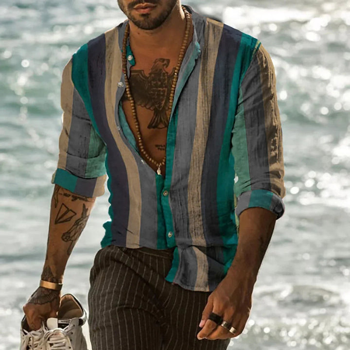 Lässiges und stylisches Strandhemd für Männer für den perfekten Sommerlook.