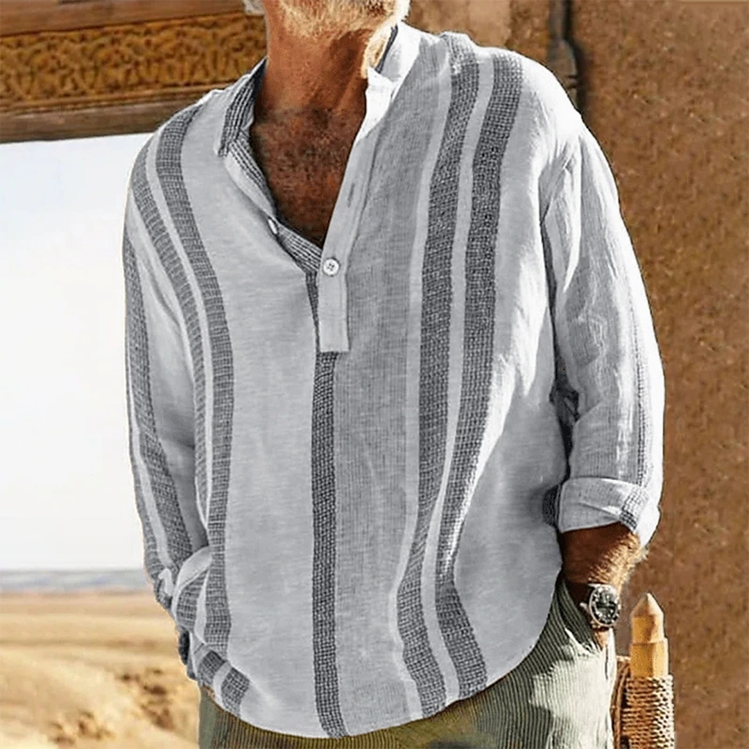 Stylisches Strandhemd für Männer – leicht, atmungsaktiv und perfekt für den Sommer.