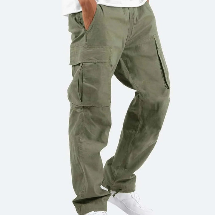 Moderne Cargohose aus leichtem Stoff mit praktischen Taschen, ideal für den Sommer