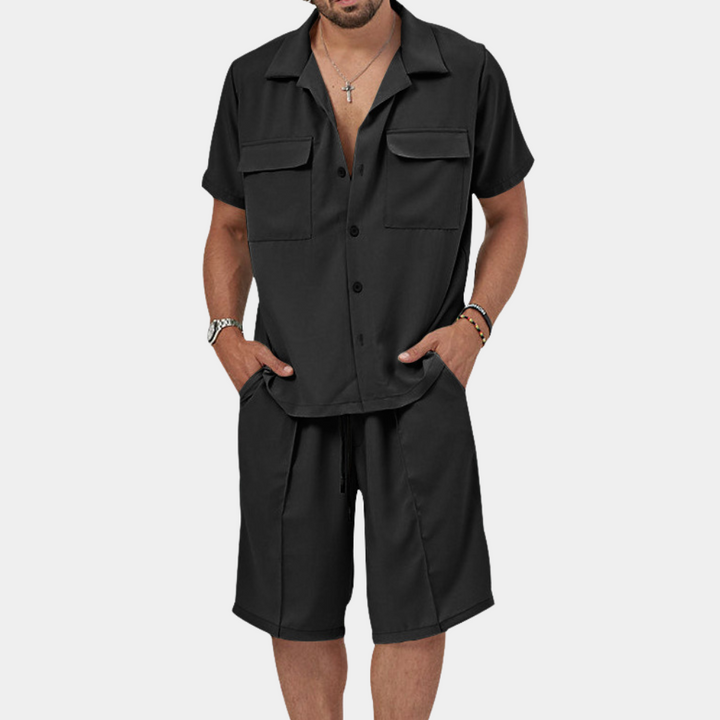Trendiges Sommer-Set für Herren mit Polo & Shorts – stilvoll und bequem