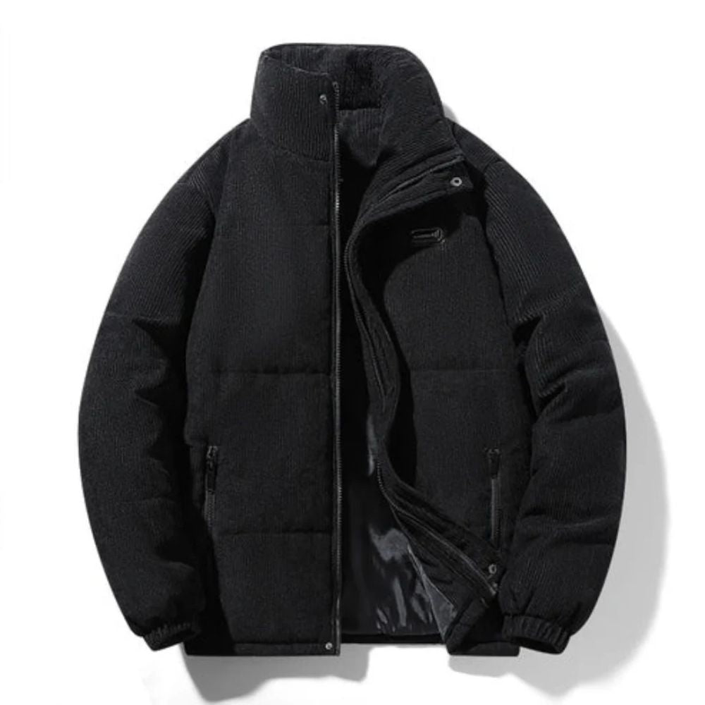 Warm wattierte Winterjacke für Herren – ideal für kalte Herbst- und Wintertage.