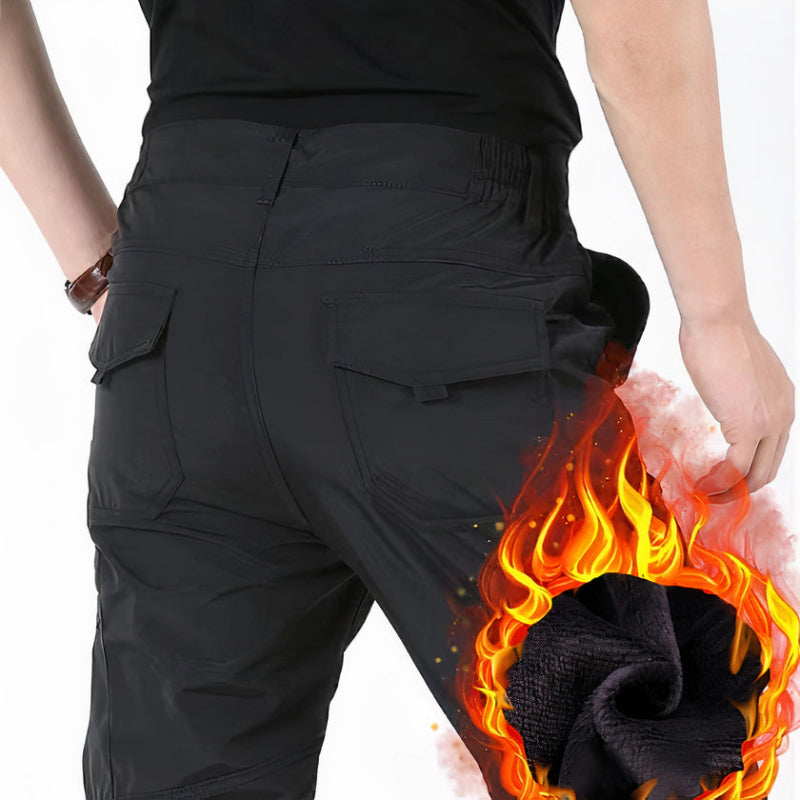 Warme Cargohose für Männer mit funktionalen Taschen und modernem Stil, ideal für kühle Tage.