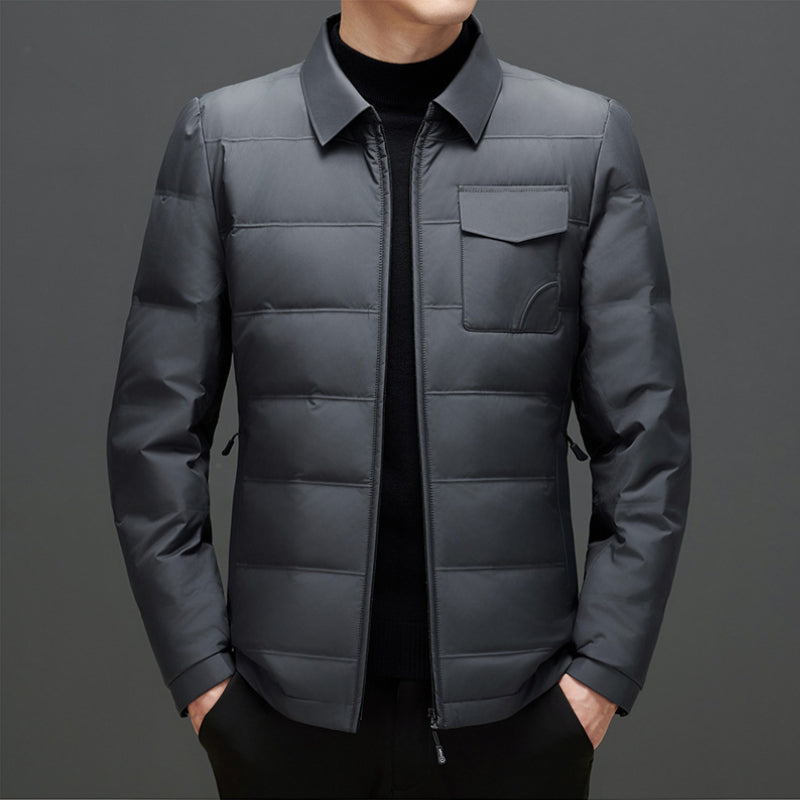 Warme elegante Daunenjacke für Männer, stilvoll und komfortabel für kalte Herbst- und Wintertage.