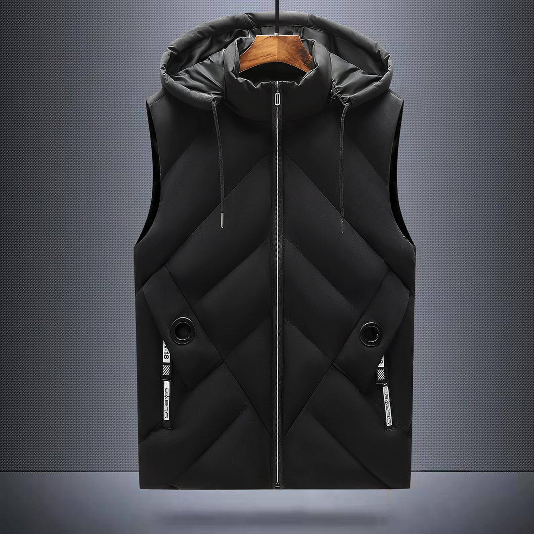 Warme Kapuzenweste für den Winter, ideal für Outdoor-Aktivitäten und stilvolle Layer-Looks.