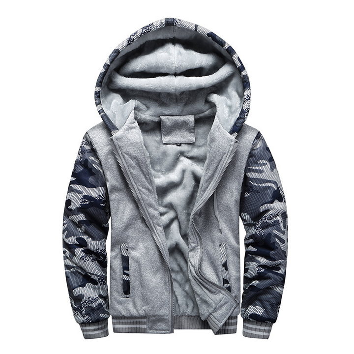 Warme und kuschelige Fleecejacke mit Kapuze für kalte Tage, perfekt für Komfort und Schutz.