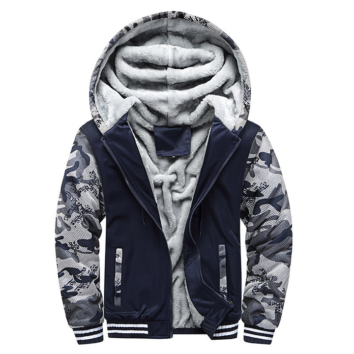 Warme und kuschelige Fleecejacke mit Kapuze für kalte Tage, perfekt für Komfort und Schutz.