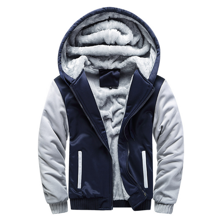 Warme und kuschelige Fleecejacke mit Kapuze für kalte Tage, perfekt für Komfort und Schutz.