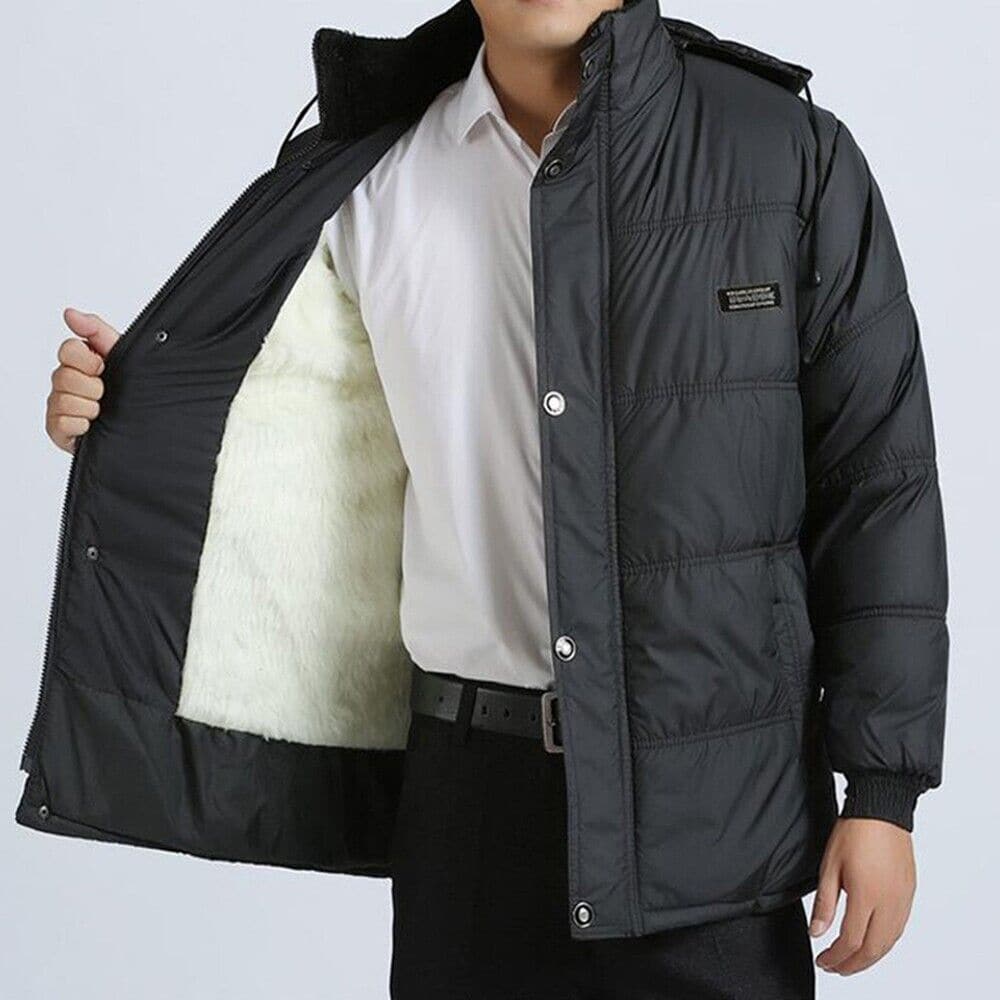 Stilvolle warme Winterjacke für Männer mit Kapuze und praktischen Taschen für kalte Tage