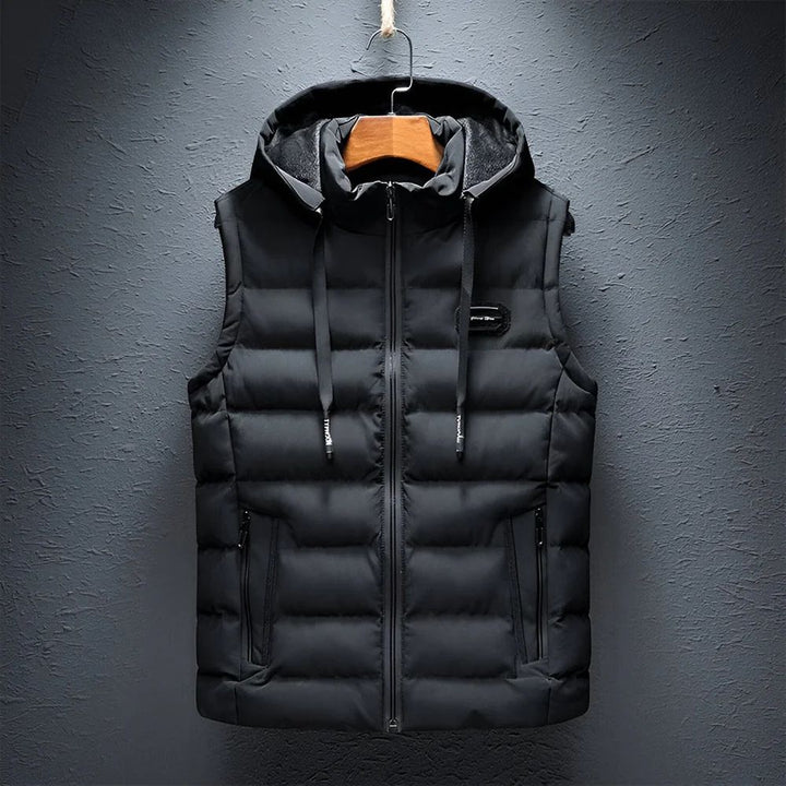 Warme Winterweste mit Kapuze für Männer – ideal für kalte Herbst- und Wintertage.