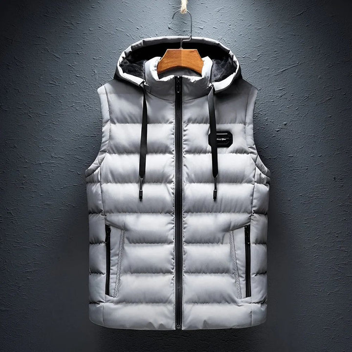Warme Winterweste mit Kapuze für Männer – ideal für kalte Herbst- und Wintertage.
