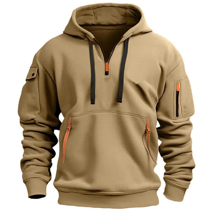 Ein Mann trägt einen warmen Freizeit-Kapuzenpullover