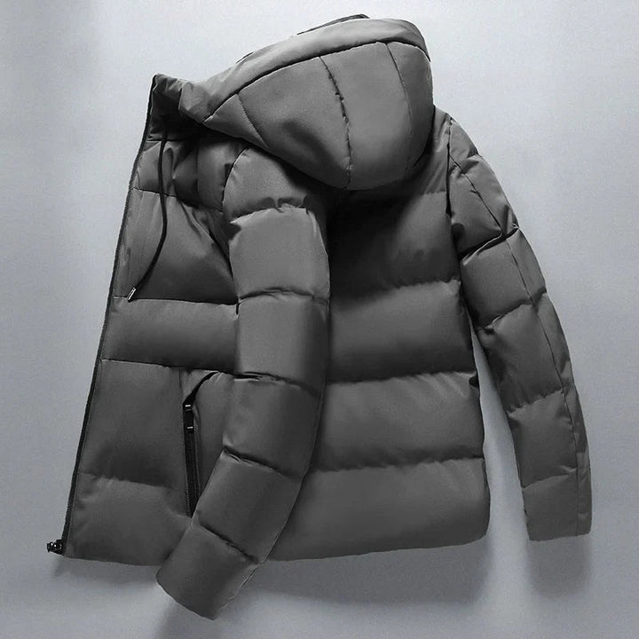 Wasserdichte Winterjacke für Herren, schützt zuverlässig vor Kälte, Wind und Regen.