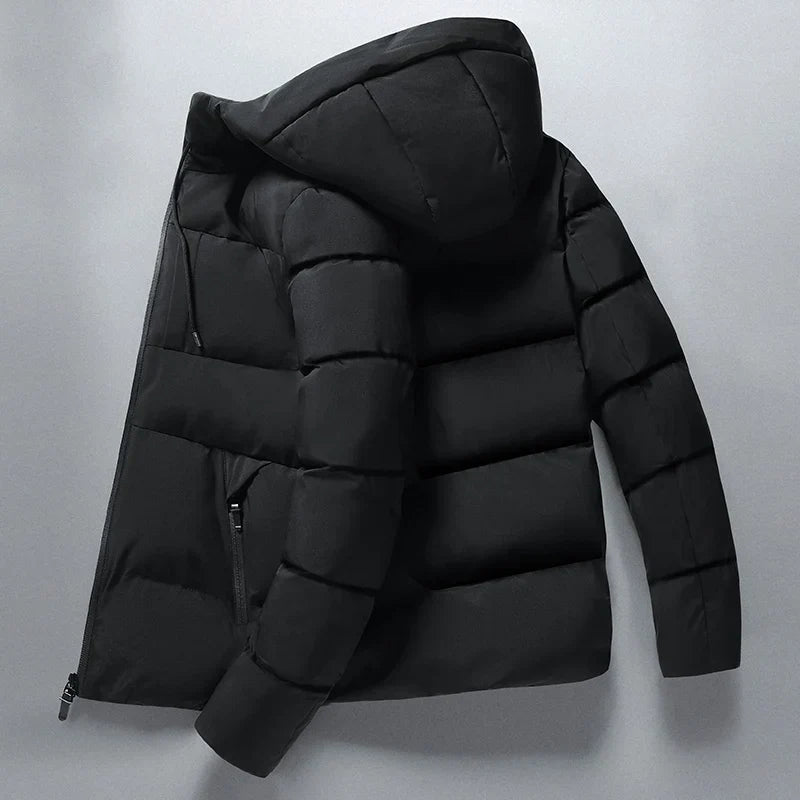 Wasserdichte Winterjacke für Herren, schützt zuverlässig vor Kälte, Wind und Regen.