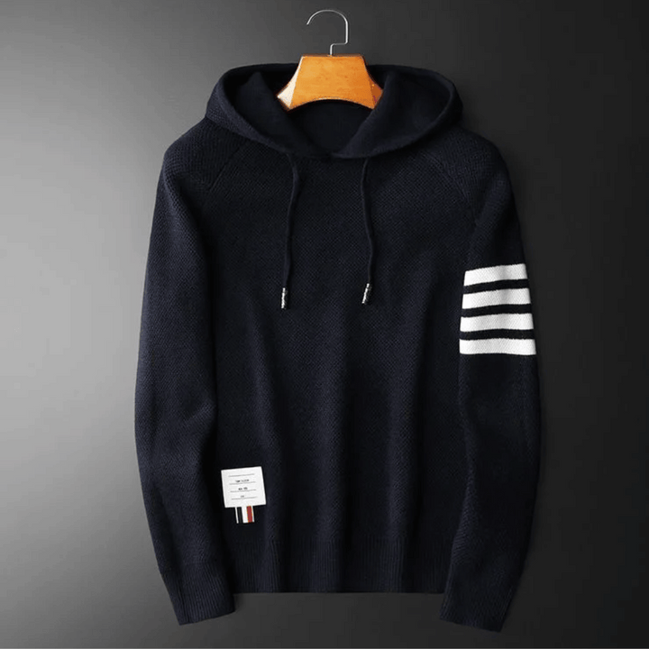 Weicher lässiger Kapuzenpulli für Männer, bequem und stylisch für Herbst- und Wintertage.