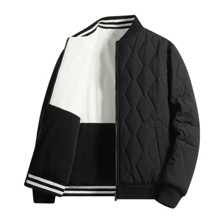 Wind- und wasserdichte Jacke für Männer – ideal für Herbst- und Wintertage.