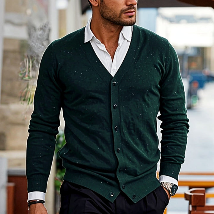 Elegante Herren-Strickjacke, perfekt für formelle und lässige Outfits, weich und komfortabel.