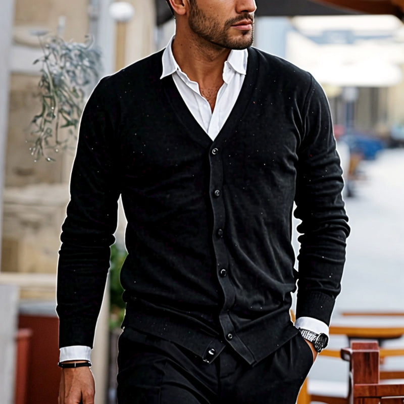 Elegante Herren-Strickjacke, perfekt für formelle und lässige Outfits, weich und komfortabel.